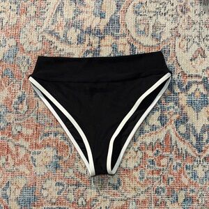 LainSnow Kiawah Bikini Bottoms in Black SZ L NWOT